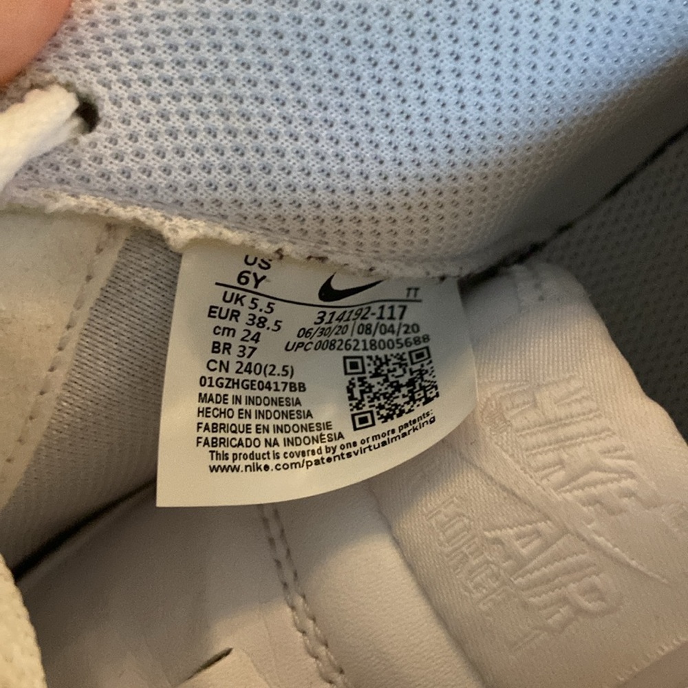 Barely worn Custom Nike Air Force 1’s - Picture 2 of 4